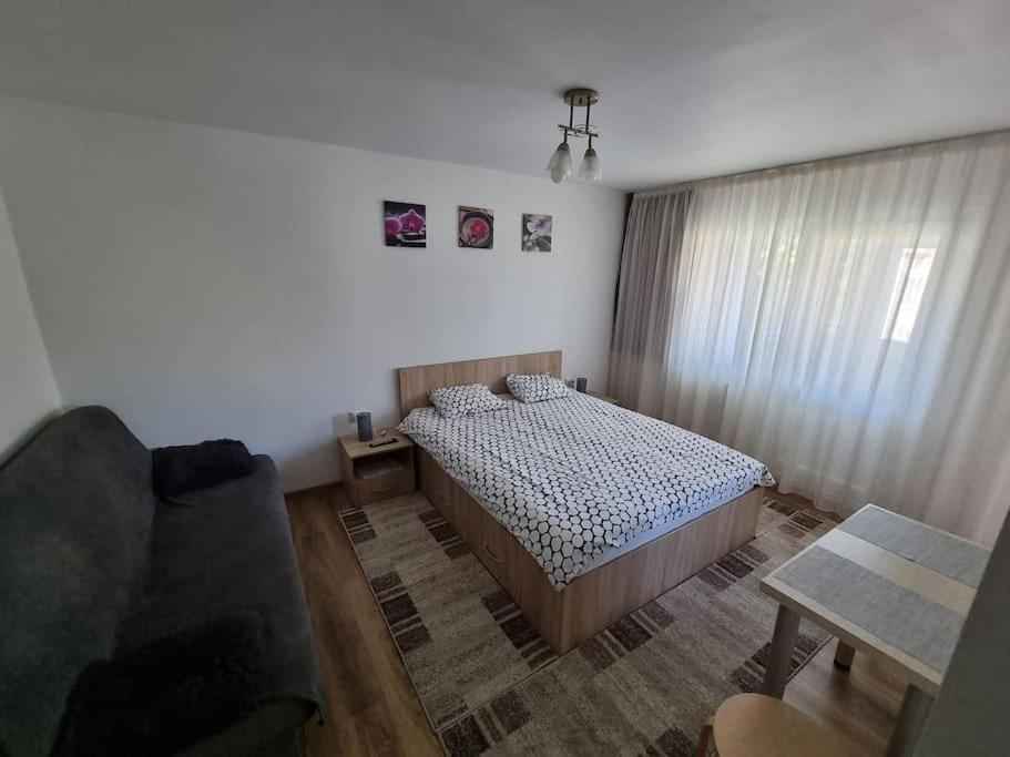 Garsoniera Maria 2 Apartment Turda Bagian luar foto